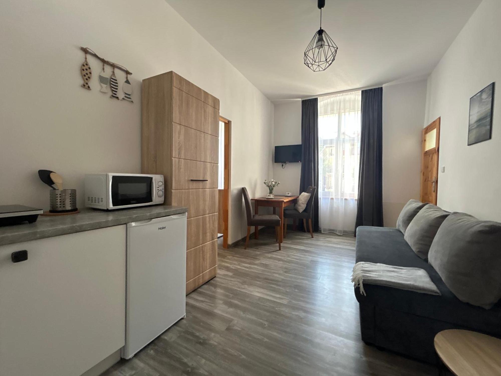Przy Plazy Homestay Leba