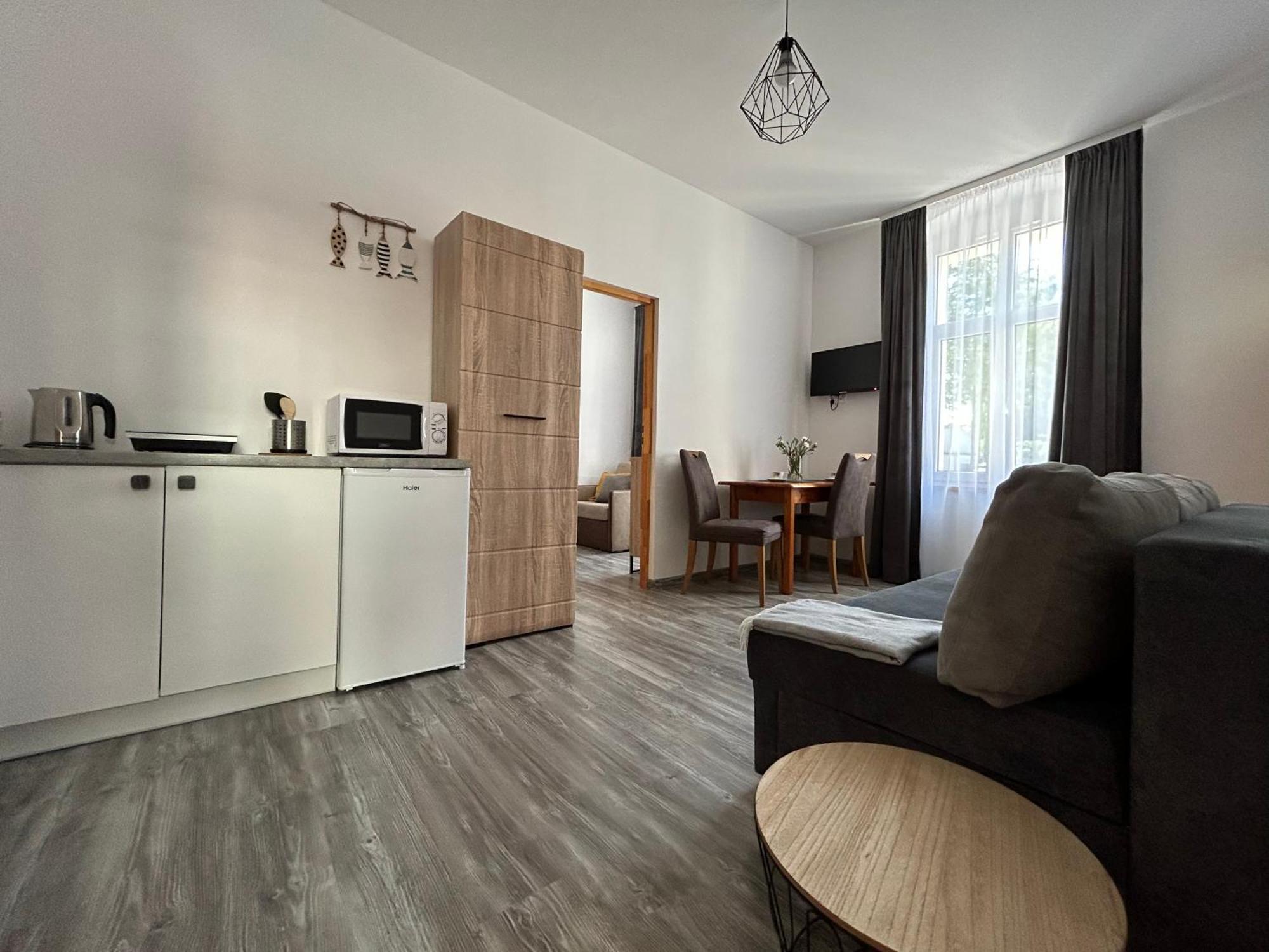 Przy Plazy Homestay Leba